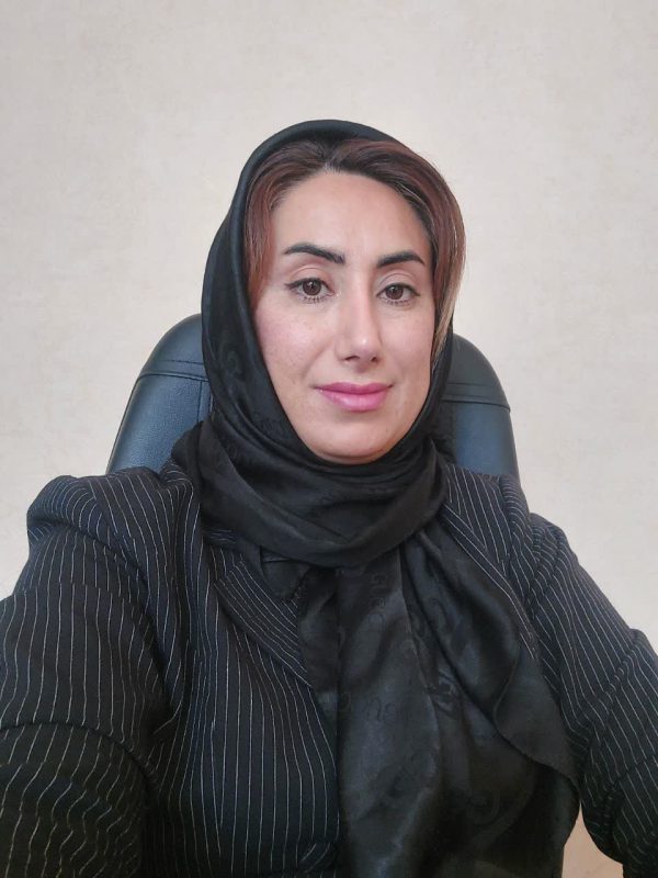 رقیه قائدی وکیل دعاوی حقوقی و کیفری در شیراز