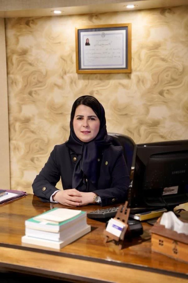 خدیجه شهریاری وکیل در ساری
